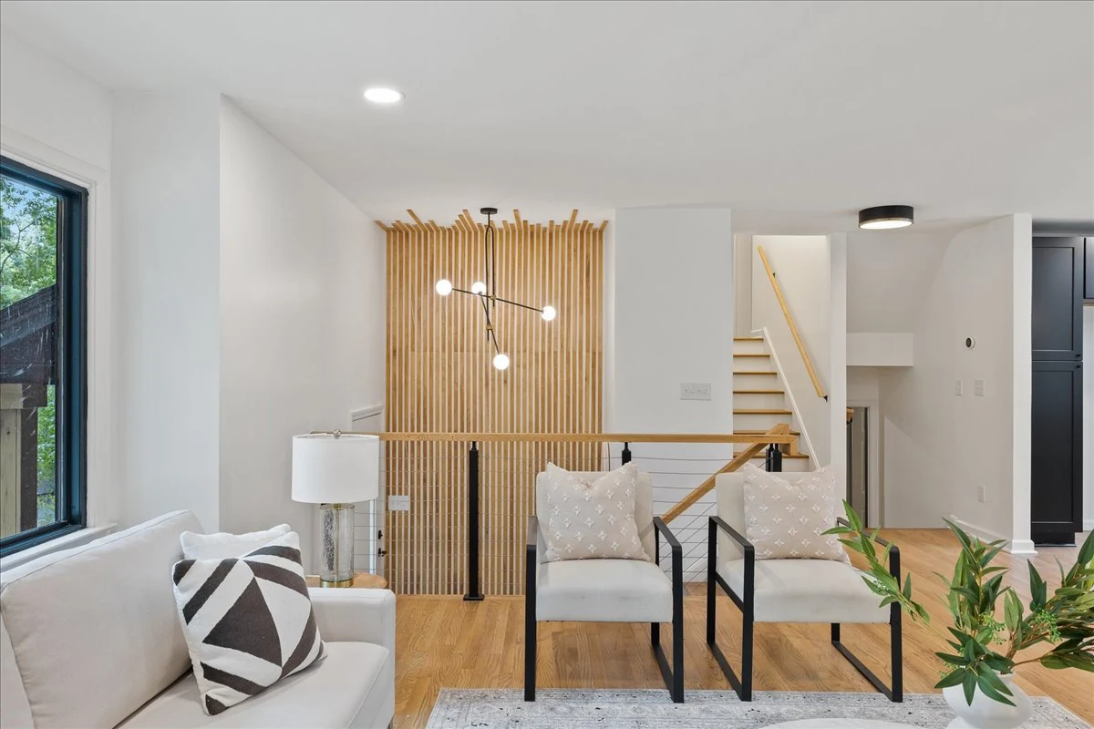 Ridgecrest: wood-slat entry and sitting area